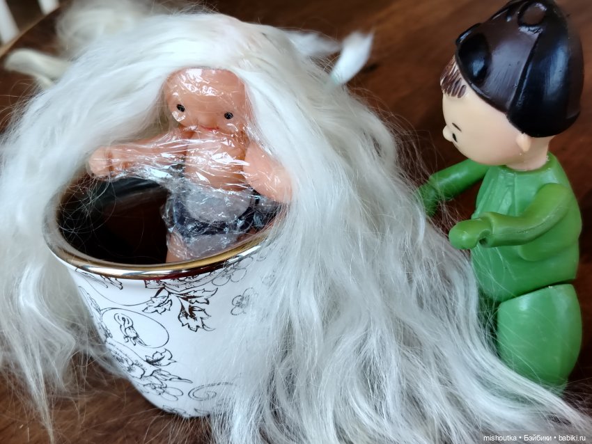 Девочка на качелях — Игрушки СССР и советского детства: резиновые (фото 6)