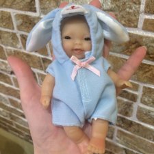 Коллекционный малышок Berenguer Пасхальный Кролик в яйце. Продажа или обмен