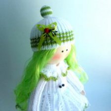 На лесной проталинке рос цветочек маленький