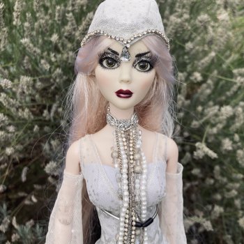 Такая разная Evangeline Ghastly - Stardust