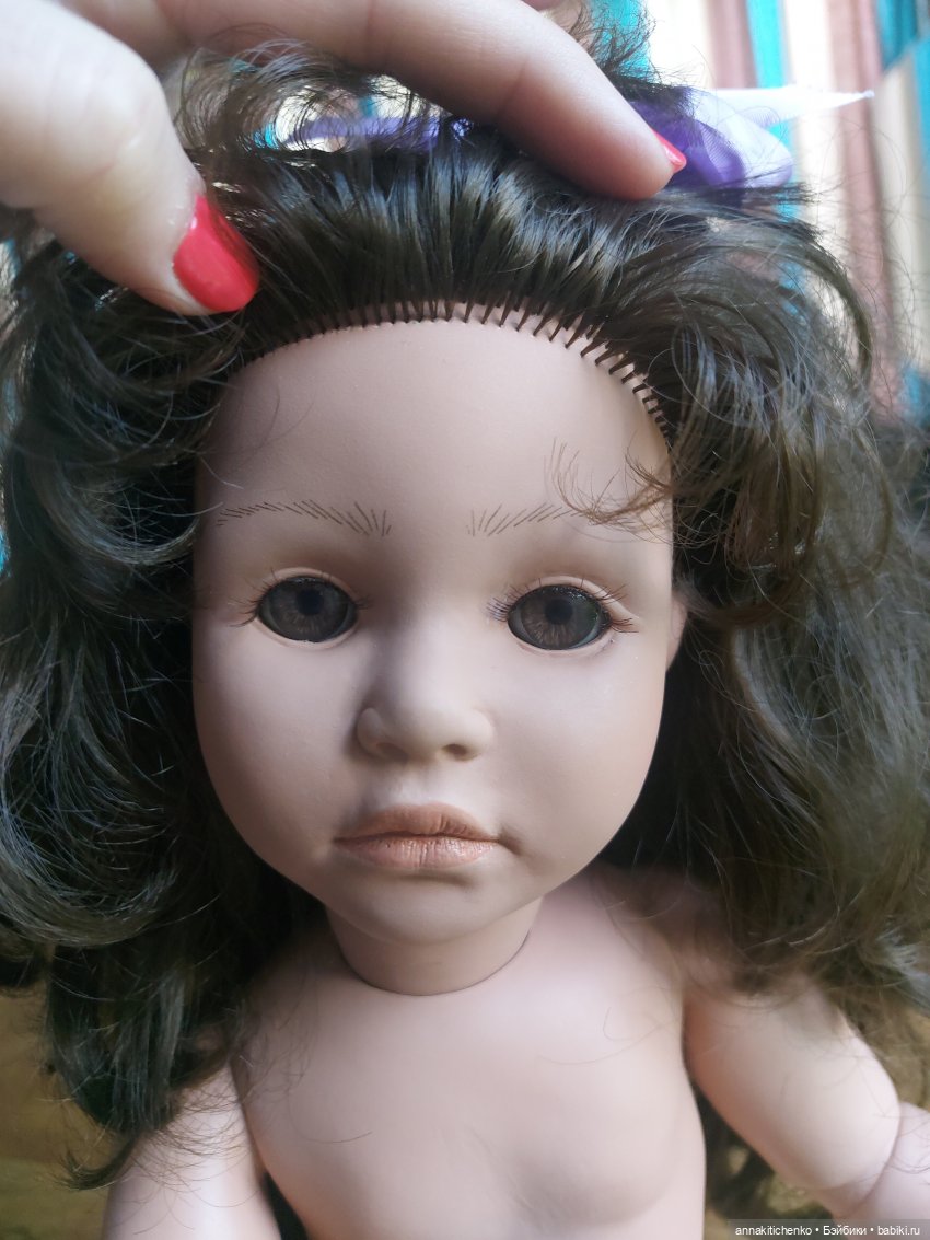 "Старая кукла с чердака" оказалась шарнирной красоткой из биггидур от WPM