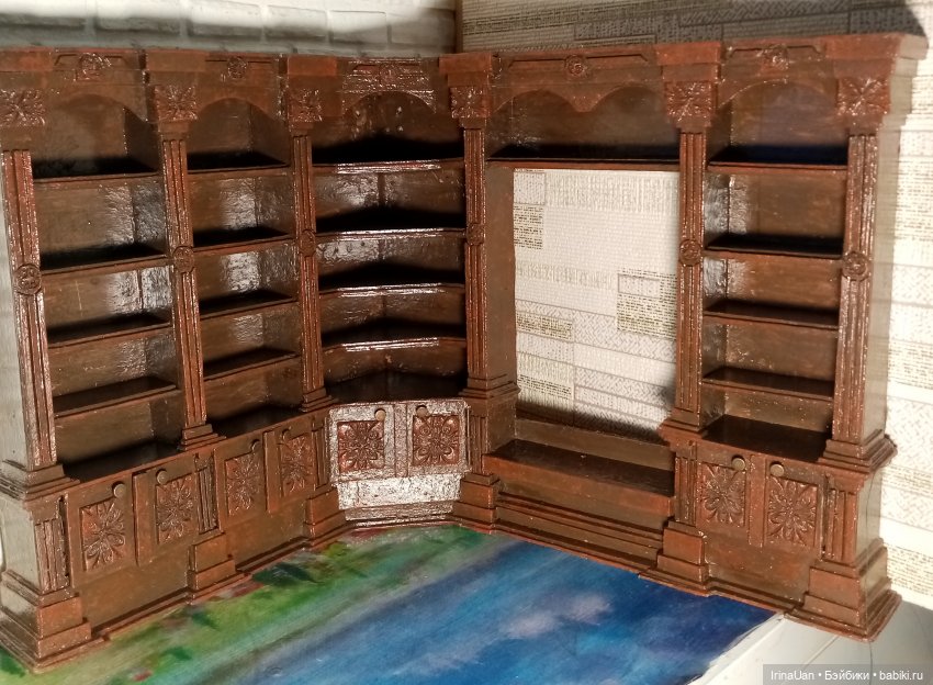 Угловой книжный шкаф — Мебель для кукол и домиков: фото (фото 9)