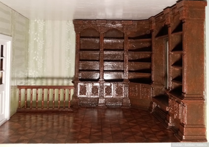 Угловой книжный шкаф — Мебель для кукол и домиков: фото