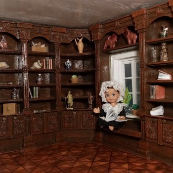 Угловой книжный шкаф