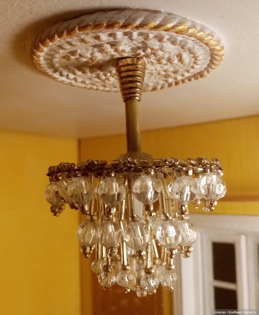 Люстры в кукольный особняк