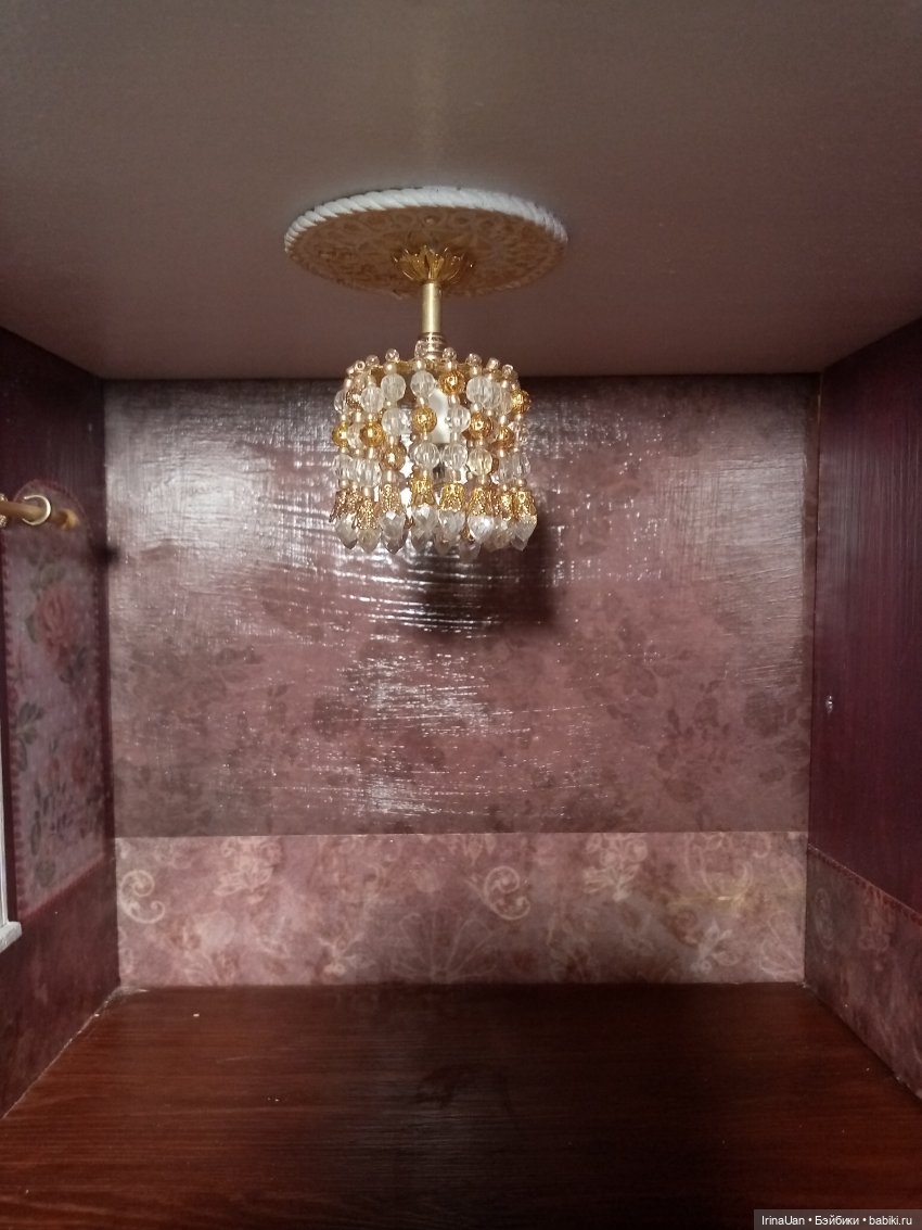 Люстры в кукольный особняк