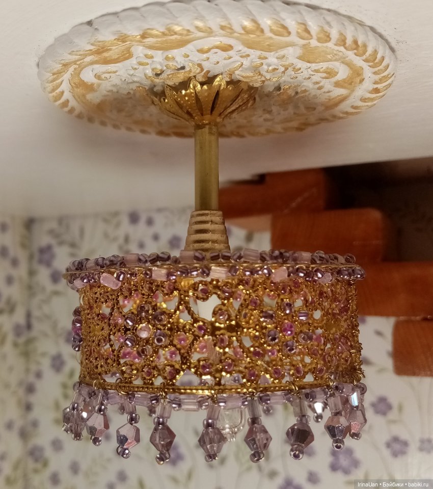 Люстры в кукольный особняк