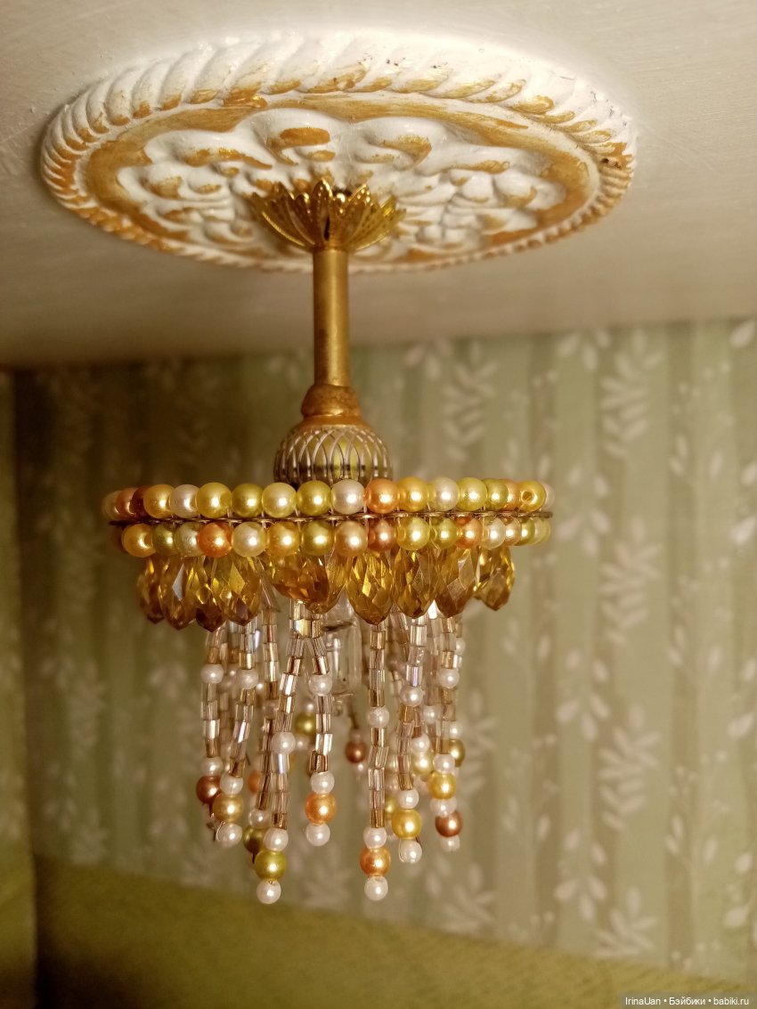 Люстры в кукольный особняк