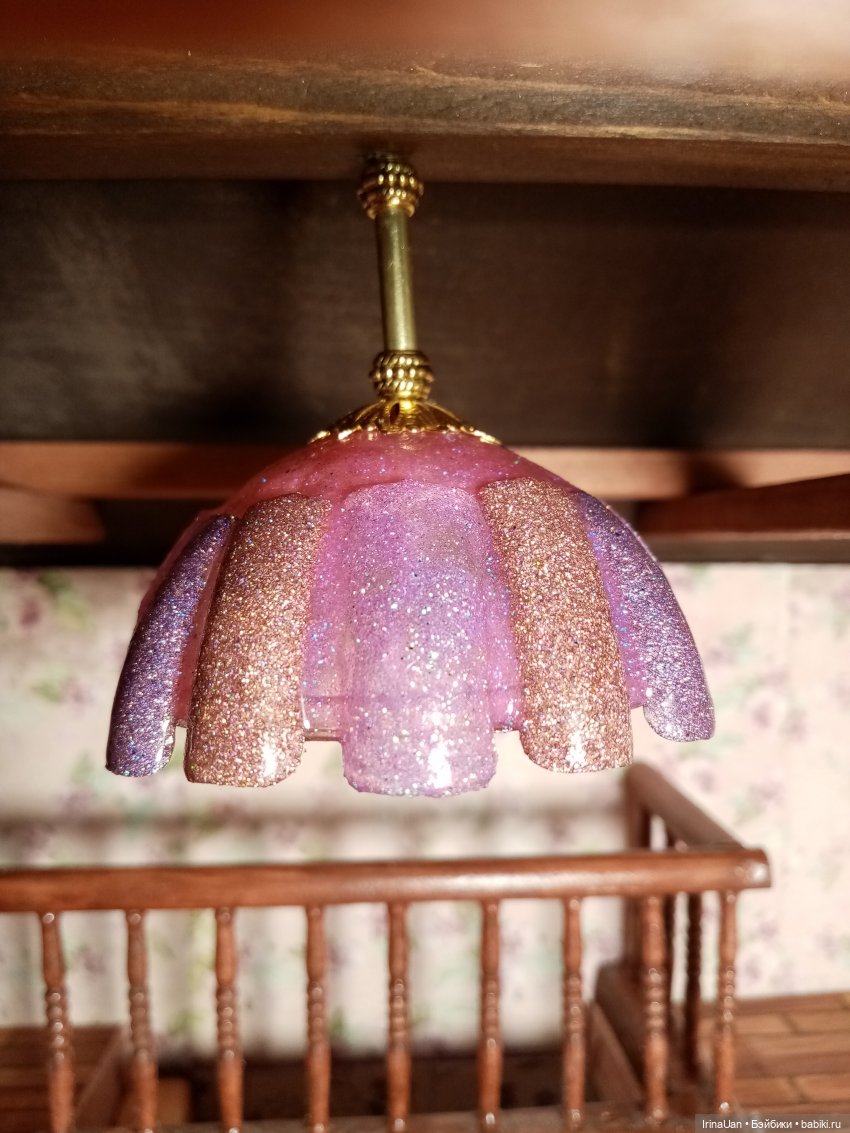 Люстры в кукольный особняк