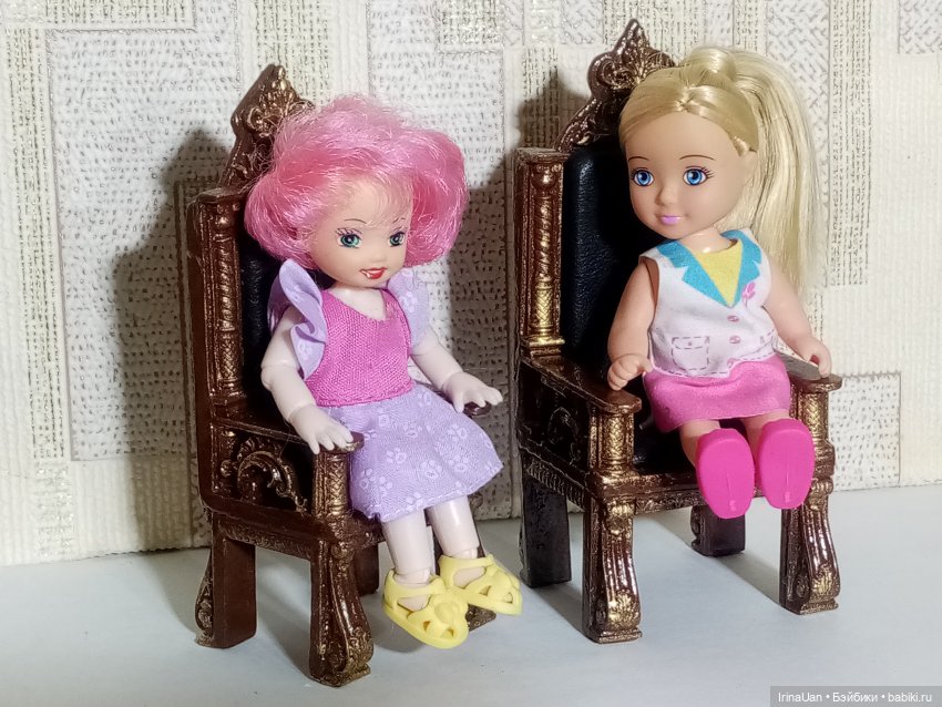 Письменный стол и кабинетное кресло