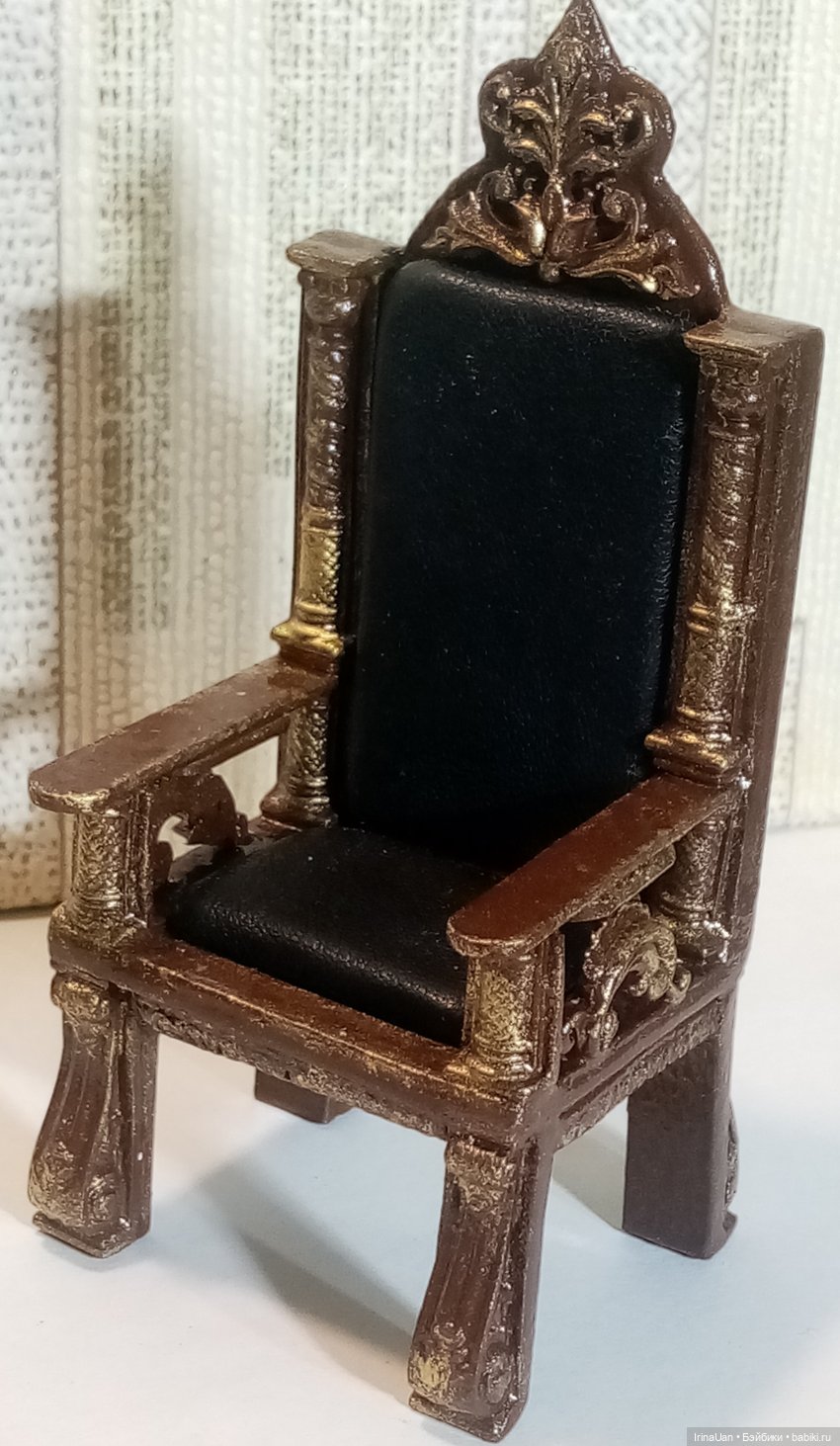 Письменный стол и кабинетное кресло (фото 9)