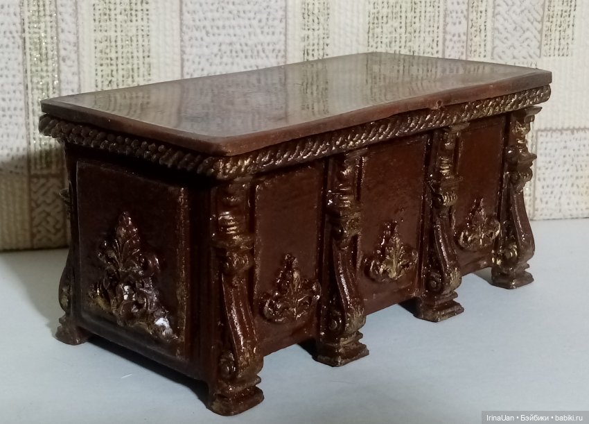 Письменный стол и кабинетное кресло (фото 4)