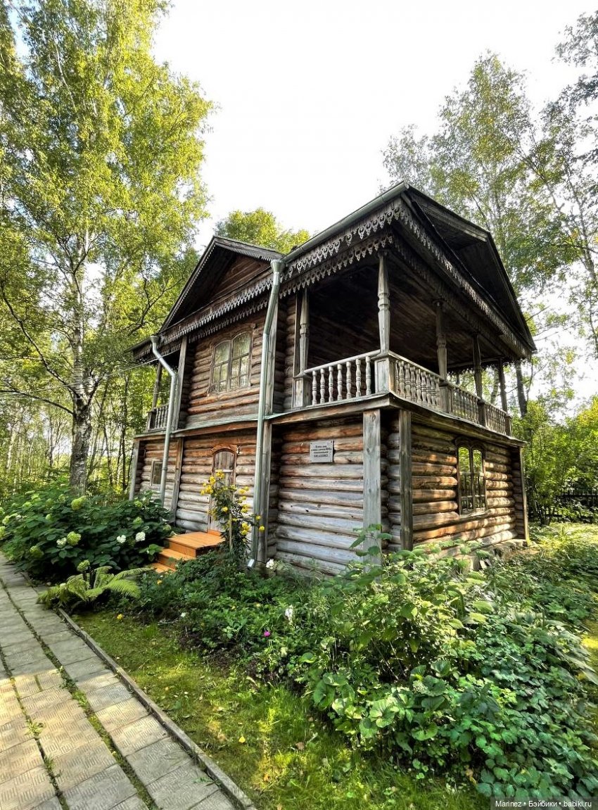 Усадьба, крокет, электричество, барабан, светец все это бабайки увидели в одном месте (фото 5)