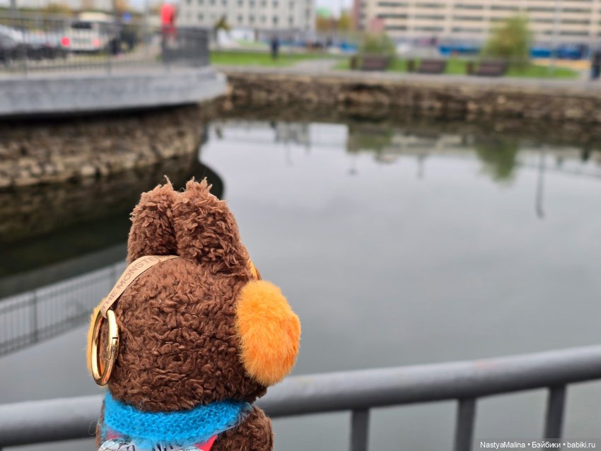 Прогулка Туристы и ВИПа) — Игрушки Labubu (Лабубу) и The Monsters: Pop Mart