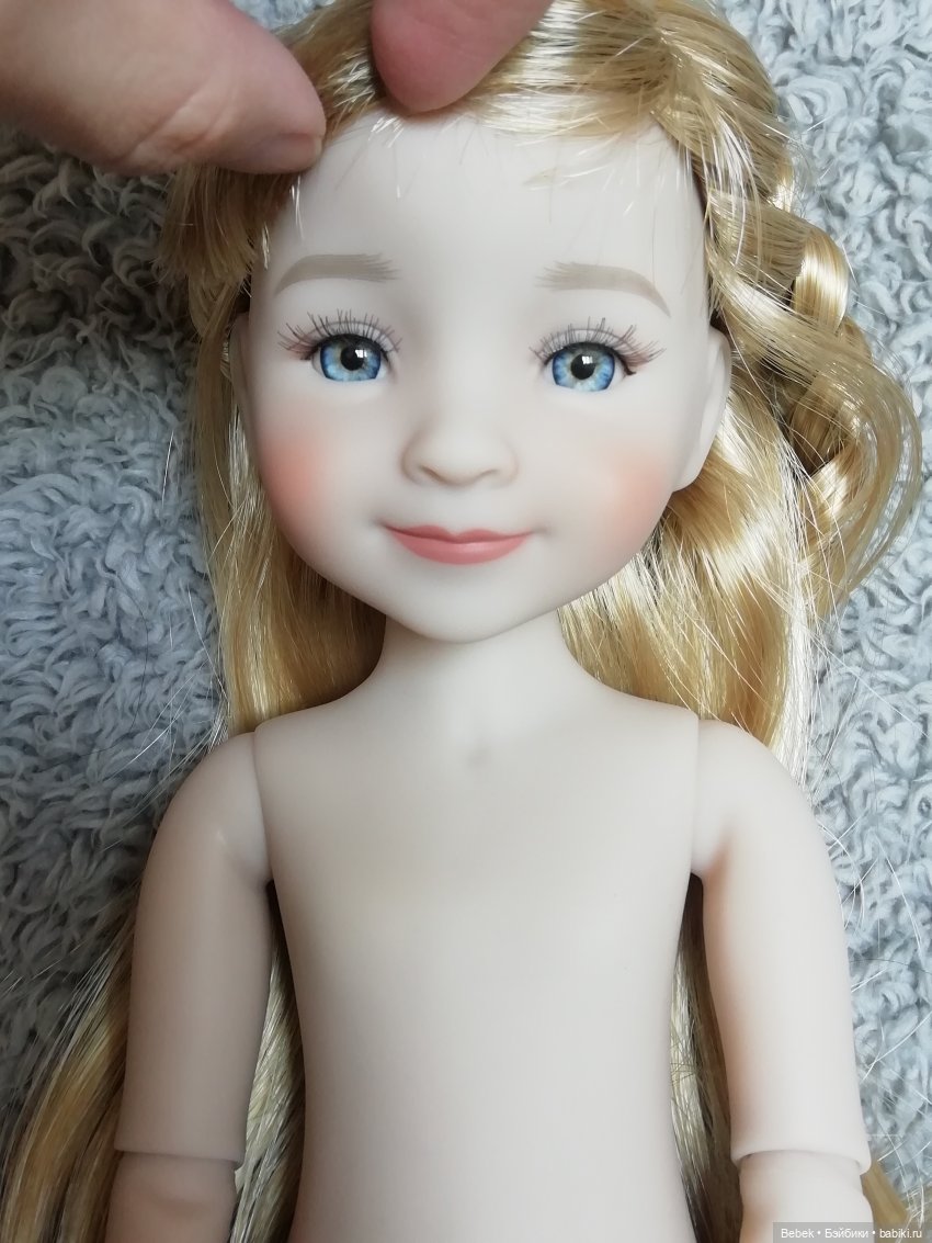 Сара Ruby Red Fashion Friends. Обзор, сравнение с Кэрол Paola Reina и мерки