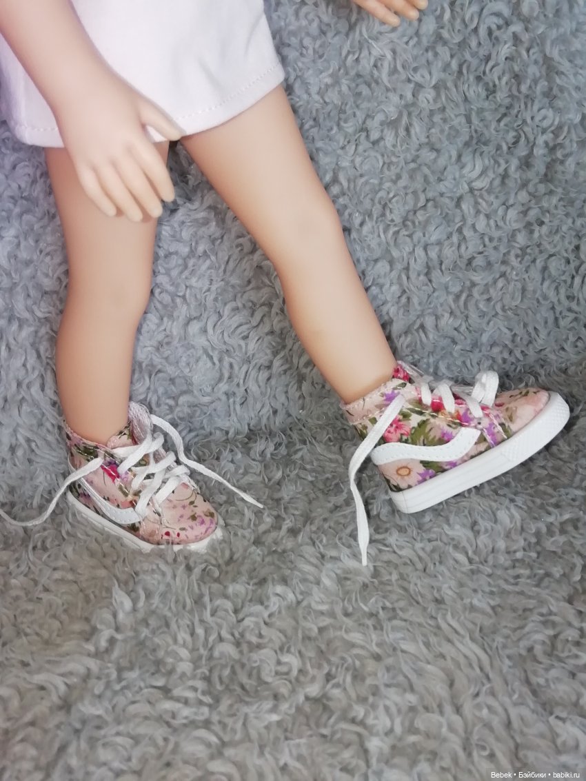 Сара Ruby Red Fashion Friends. Обзор, сравнение с Кэрол Paola Reina и мерки