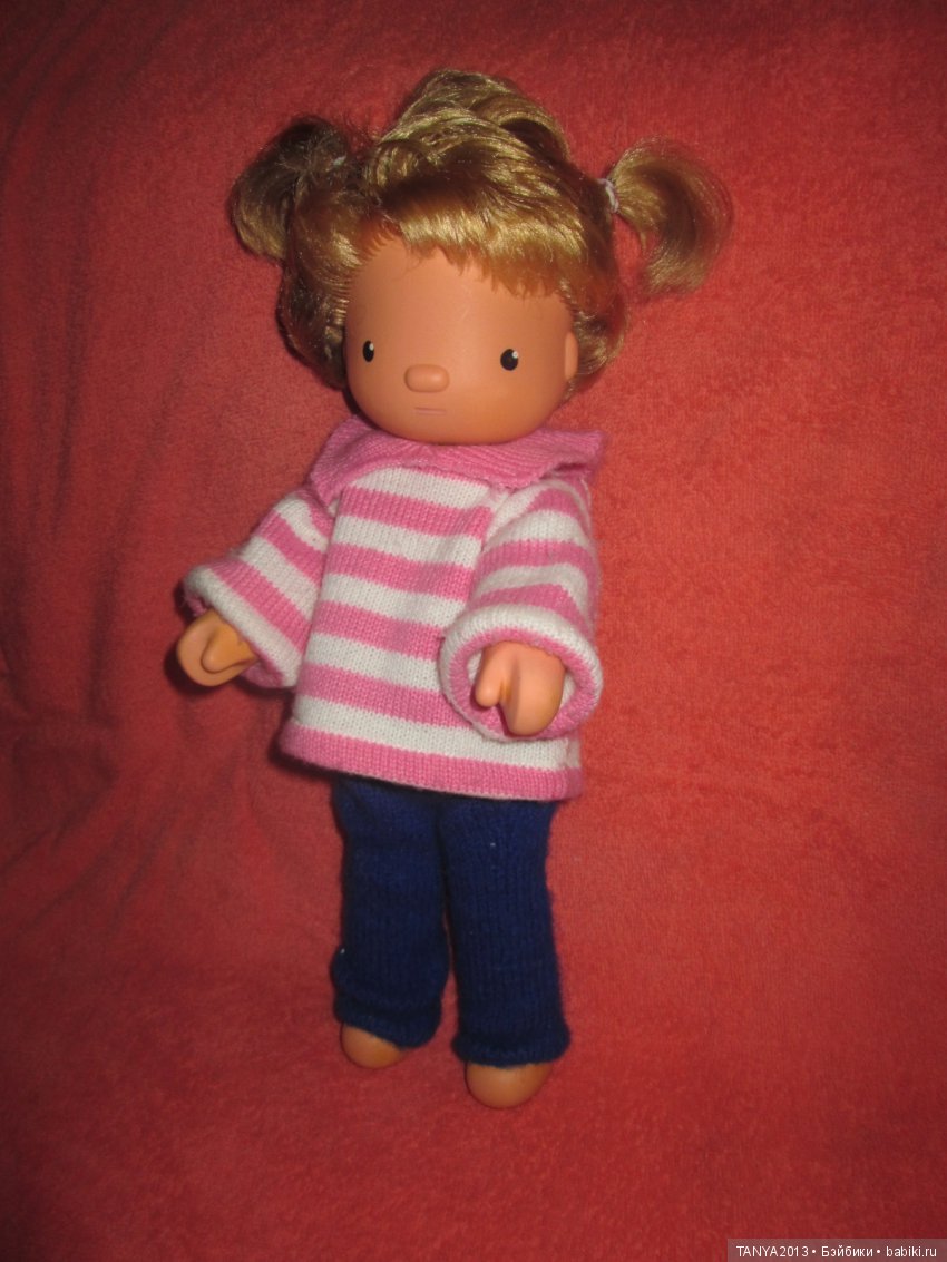 Девочки! помогите, пожалуйста, опознать куклу