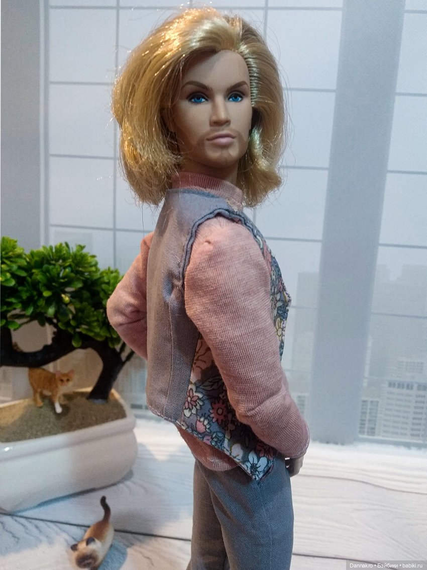 Наконец-то Престон получил обновки (фото 3)