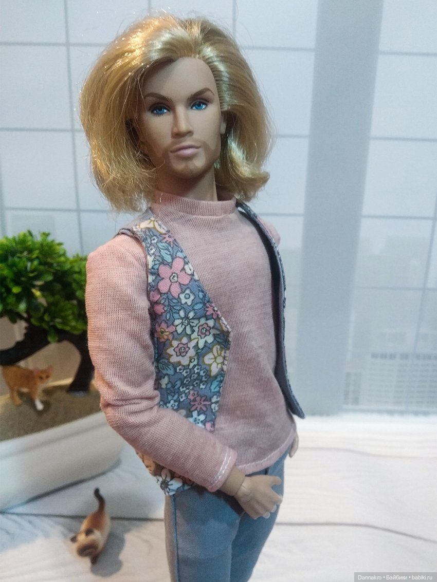 Наконец-то Престон получил обновки (фото 2)