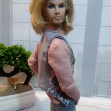 Наконец-то Престон получил обновки