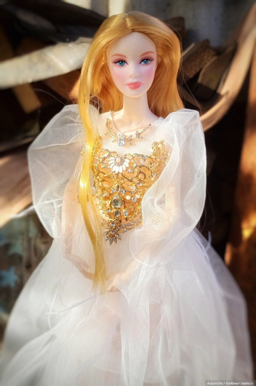 Леди-привидение на прогулке (фото 4)