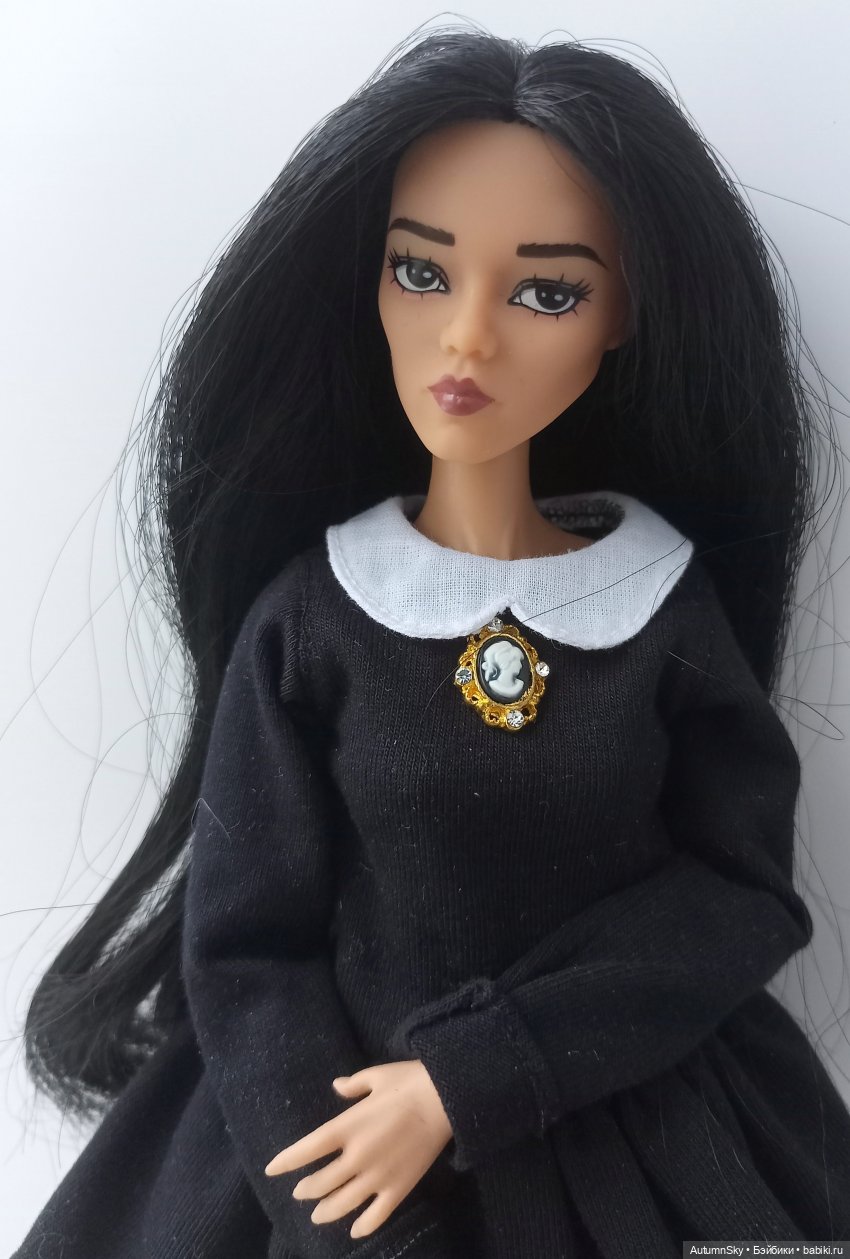 Новенькие и старенькие Барби. Просто показаться