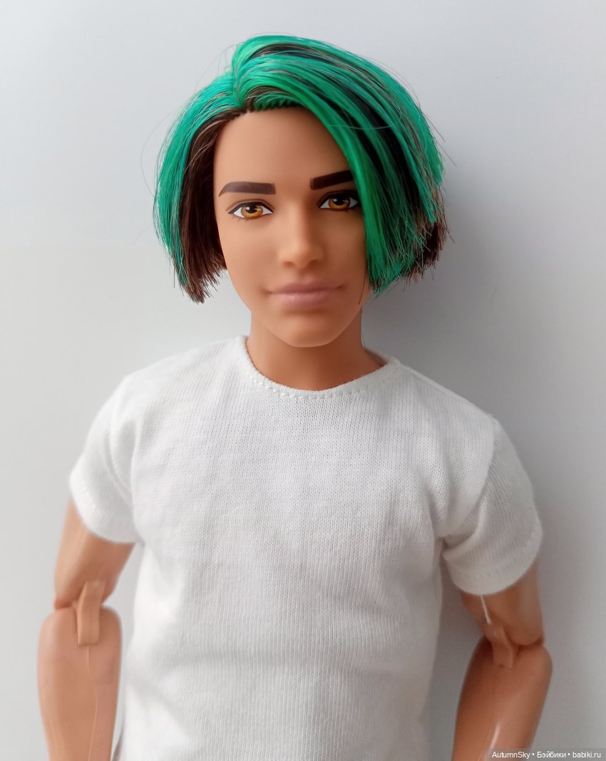 Новенькие и старенькие Барби. Просто показаться (фото 9)