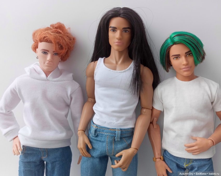 Новенькие и старенькие Барби. Просто показаться (фото 10)