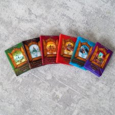 Книги из серии "Хроники Нарнии" в масштабе 1:6