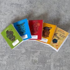 Тетради для учеников Хогвартса в масштабе 1:6