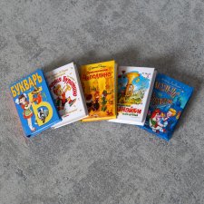 Детская библиотека в масштабе 1:6