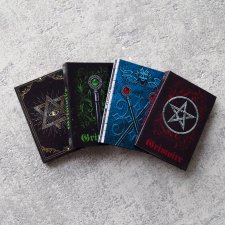 Миниатюрные Гримуары в масштабе 1:6