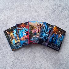 Книги серии "Академия магии" в масштабе 1:6