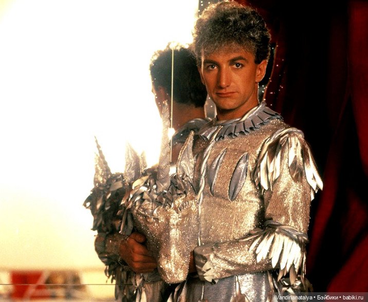 Чемоданная страна: Театр — Румбоксы и кукольные интерьеры: фото (фото 7)