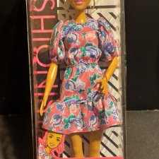 Странная девушка