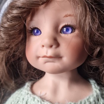 Чудесная девочка с зоопарком Good Krüger ... и нечаянный парик на коленке