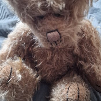 Мишка-неваляшка от Emy-Bär: так задумано или что-то пошло не так?