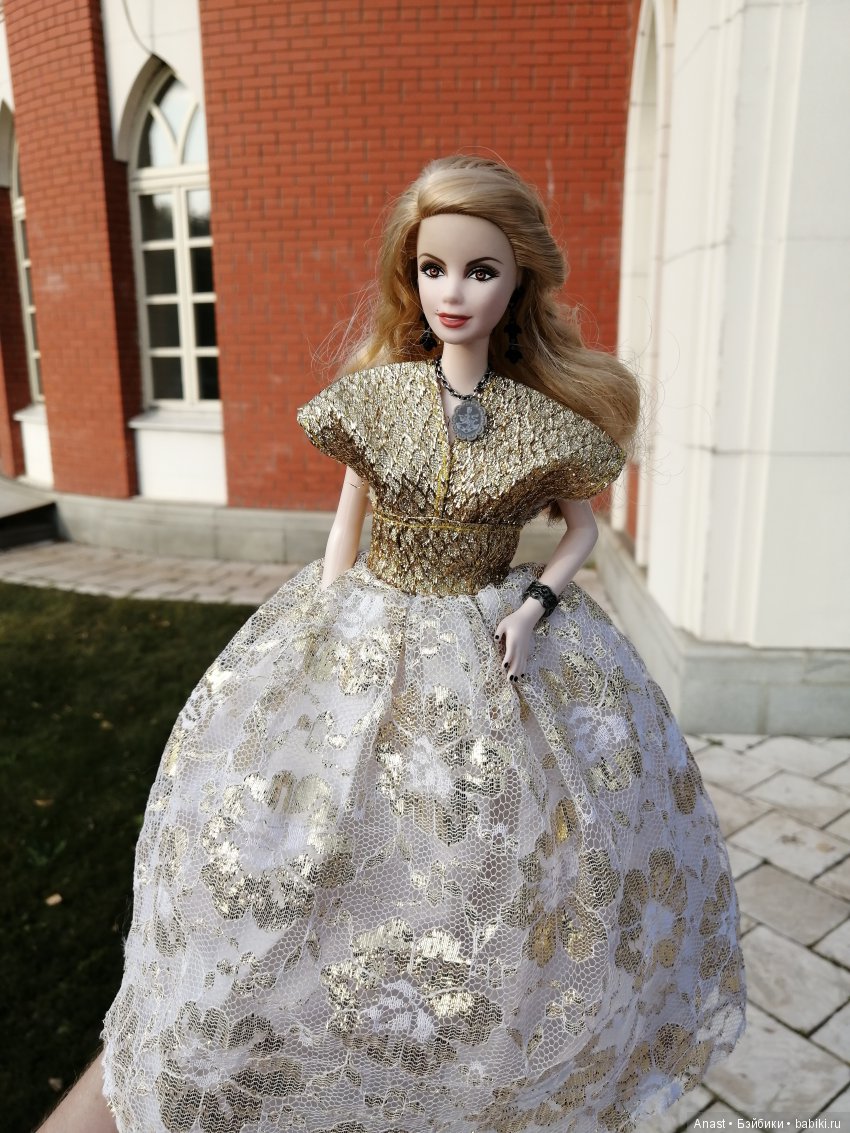 Музей винтажных платьев. Золотой наряд принцессы (фото 3)