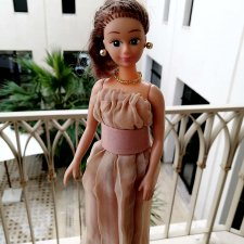 Кристина - русская девушка из эпохи 90-х