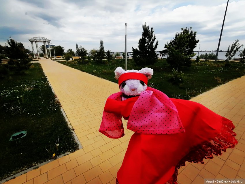 как много нового теперь здесь