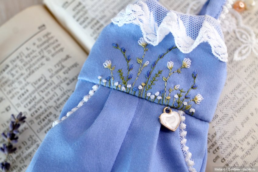 Давние цветочки — Одежда и обувь для кукол своими руками: фото
