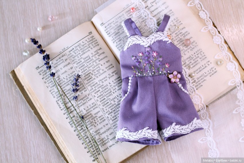 Давние цветочки — Одежда и обувь для кукол своими руками: фото
