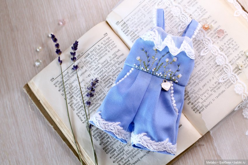 Давние цветочки — Одежда и обувь для кукол своими руками: фото
