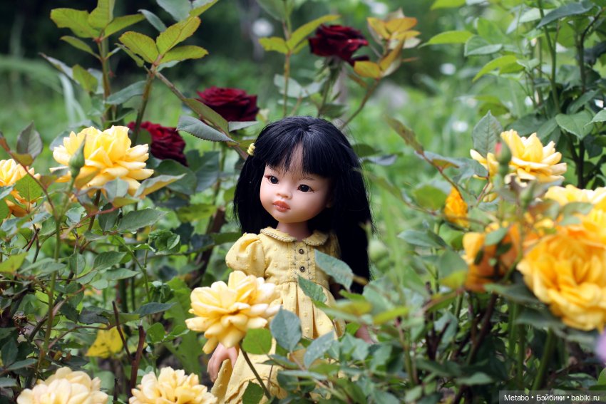 Аюшка на даче — Куклы Paola Reina (Паола Рейна): новинки (фото 7)