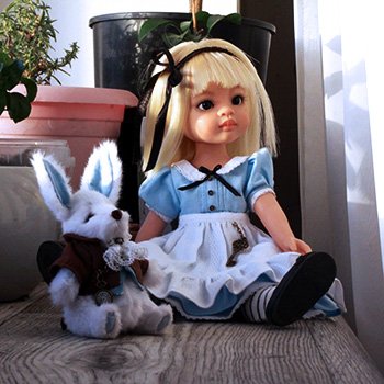 Алиса и Белый Кролик