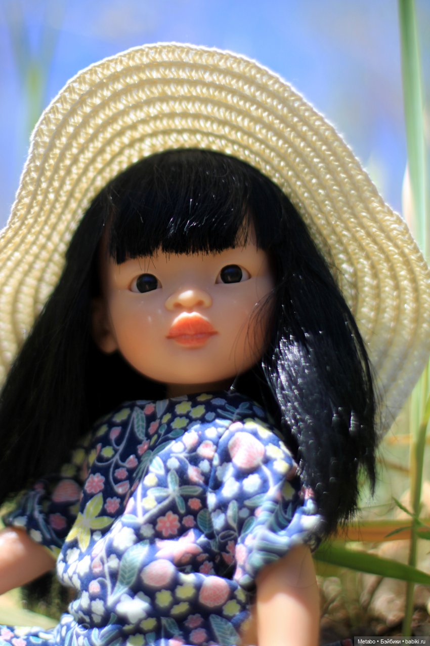 Лиушка на природе — Куклы Paola Reina (Паола Рейна): новинки (фото 4)