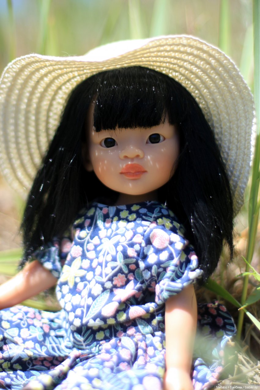 Лиушка на природе — Куклы Paola Reina (Паола Рейна): новинки (фото 8)