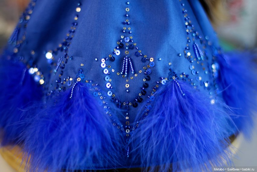 Работа над небольшой коллекцией платьев