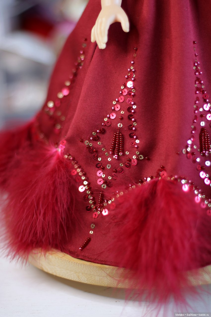 Работа над небольшой коллекцией платьев (фото 9)