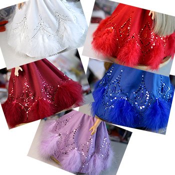 Работа над небольшой коллекцией платьев.